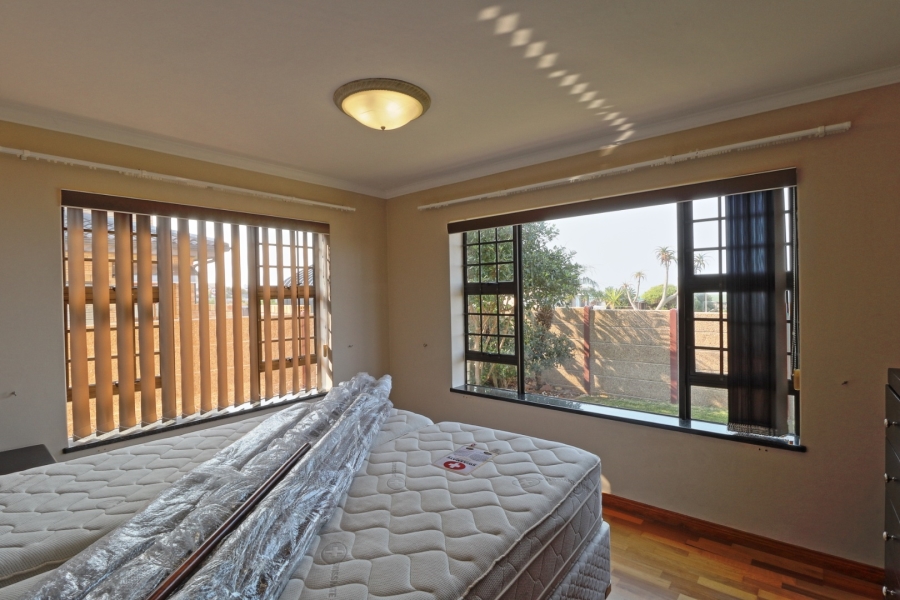 4 Bedroom Property for Sale in Reebok Western Cape